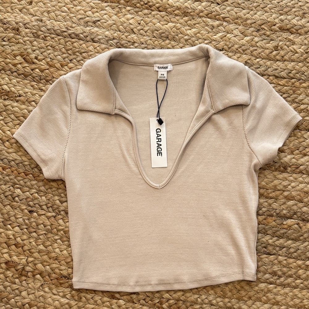 Garage Women's Beige Collared Crop Top